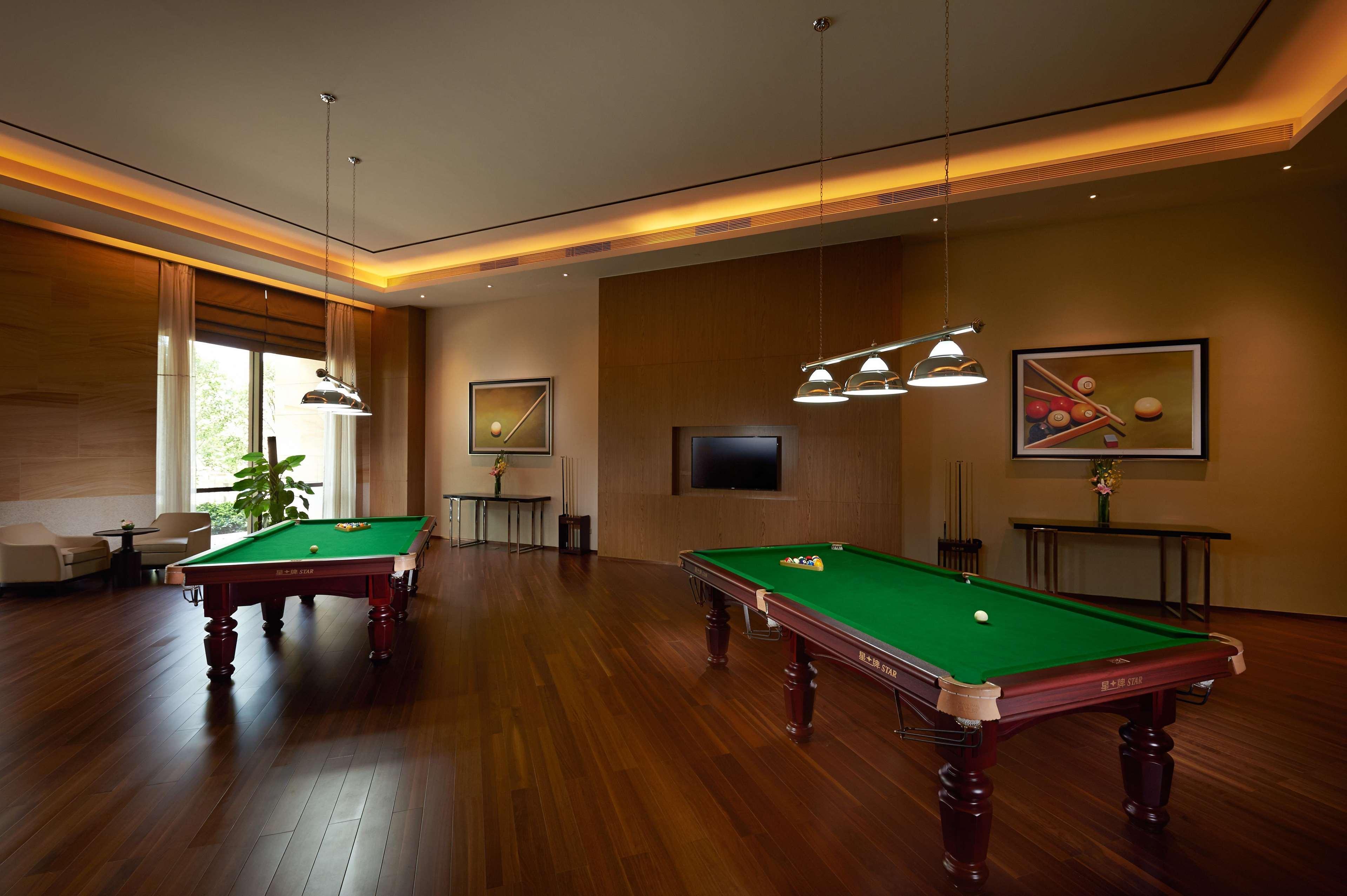Hilton Wuhan Optics Valley Esterno foto
